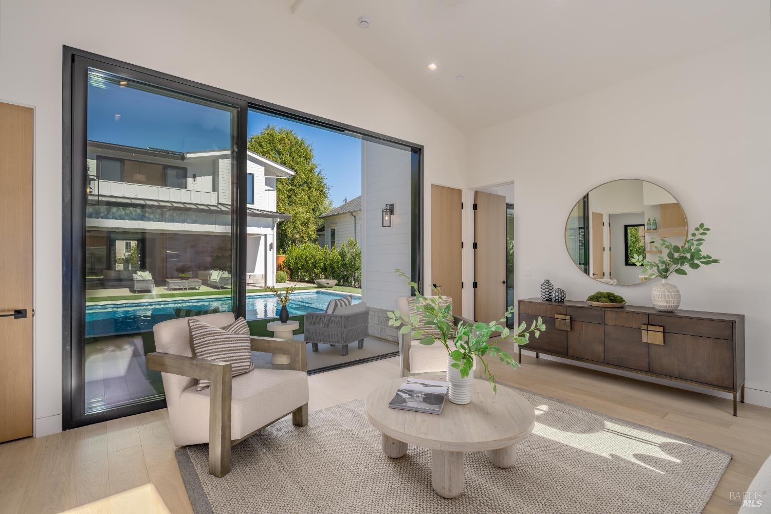 Detail Gallery Image 22 of 30 For 1547 Allyn Ave, Saint Helena,  CA 94574 - 5 Beds | 5 Baths