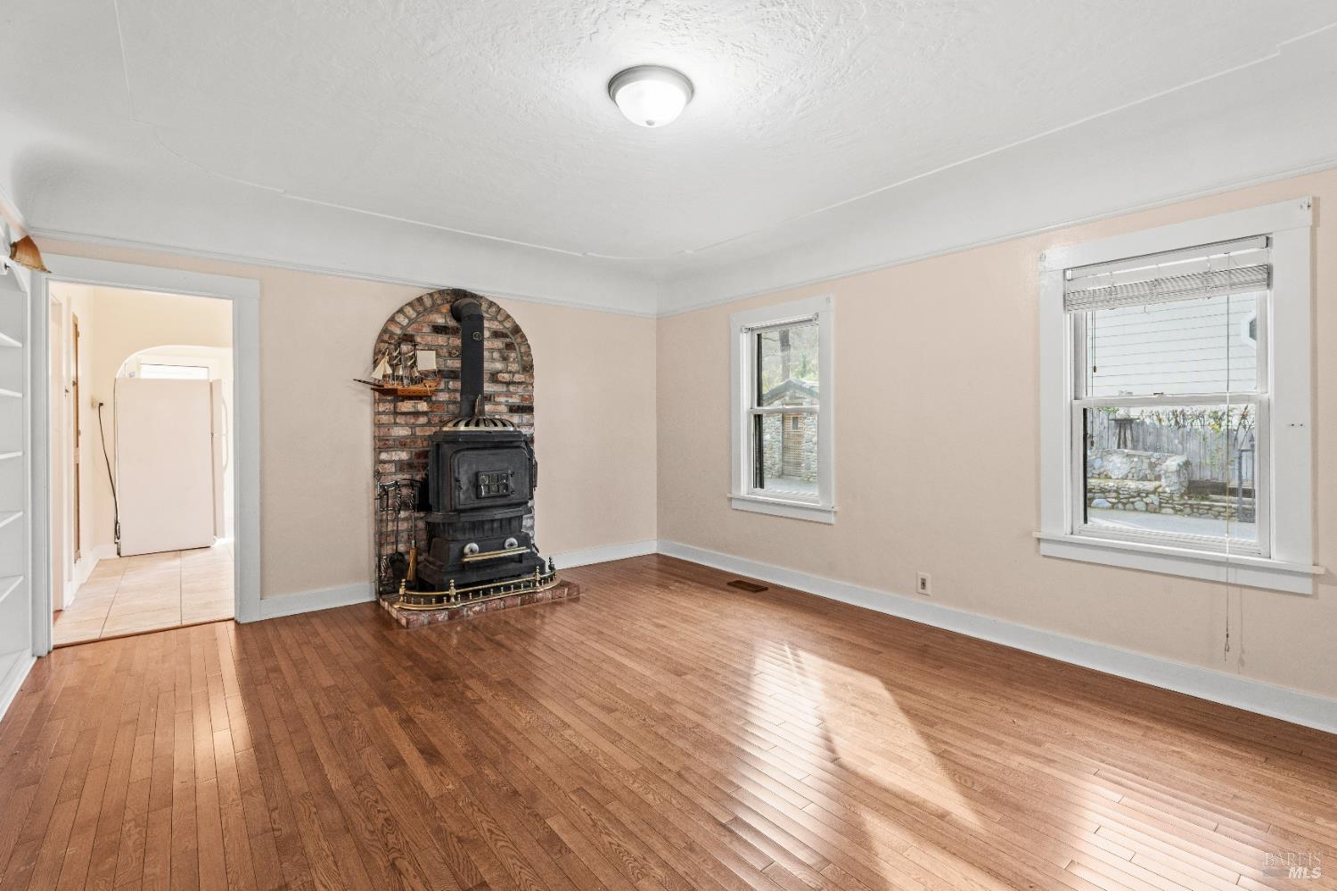 Detail Gallery Image 3 of 26 For 1105 W Church St, Ukiah,  CA 95482 - 3 Beds | 2 Baths