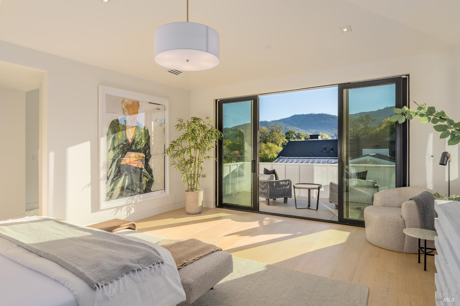 Detail Gallery Image 14 of 30 For 1547 Allyn Ave, Saint Helena,  CA 94574 - 5 Beds | 5 Baths