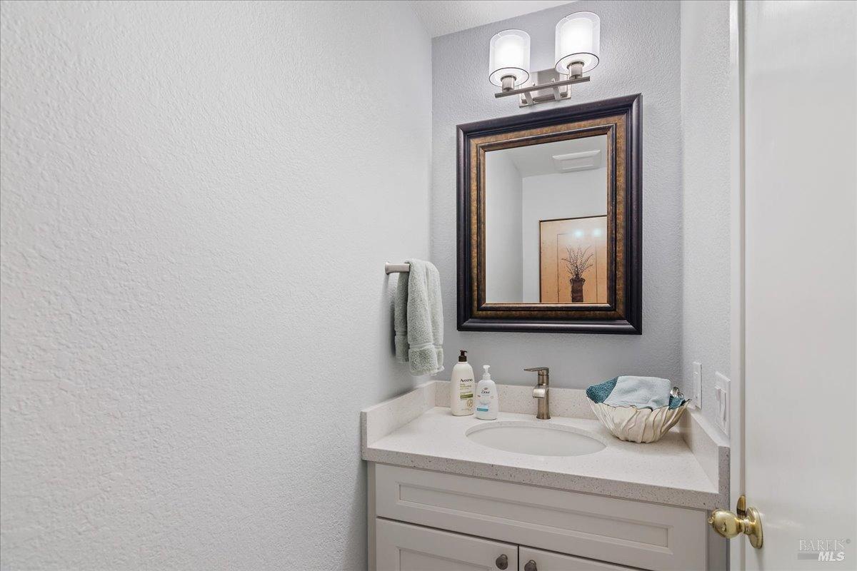 Detail Gallery Image 20 of 23 For 1782 Devonshire Dr, Benicia,  CA 94510 - 3 Beds | 2/1 Baths