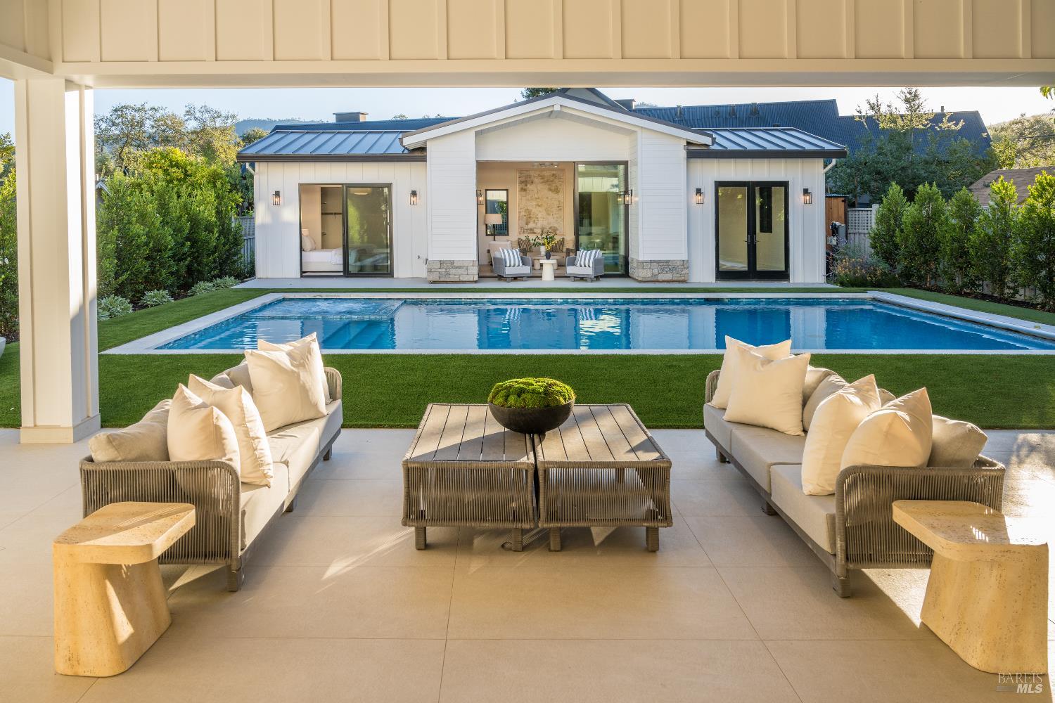 Detail Gallery Image 19 of 30 For 1547 Allyn Ave, Saint Helena,  CA 94574 - 5 Beds | 5 Baths