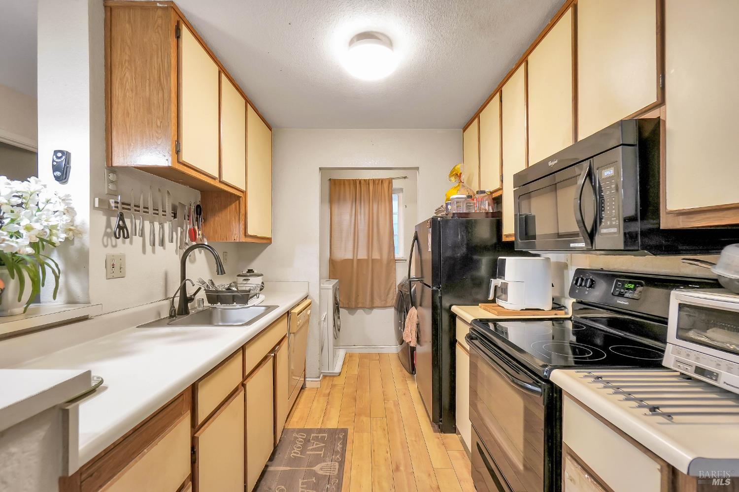 Detail Gallery Image 16 of 41 For 401 Lighthouse Dr, Vallejo,  CA 94590 - 2 Beds | 2 Baths