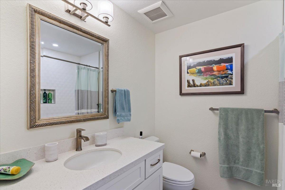 Detail Gallery Image 18 of 23 For 1782 Devonshire Dr, Benicia,  CA 94510 - 3 Beds | 2/1 Baths