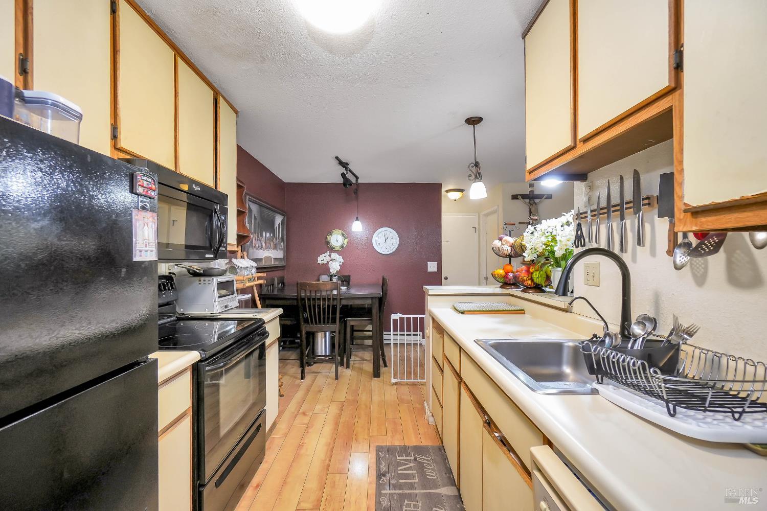 Detail Gallery Image 18 of 41 For 401 Lighthouse Dr, Vallejo,  CA 94590 - 2 Beds | 2 Baths