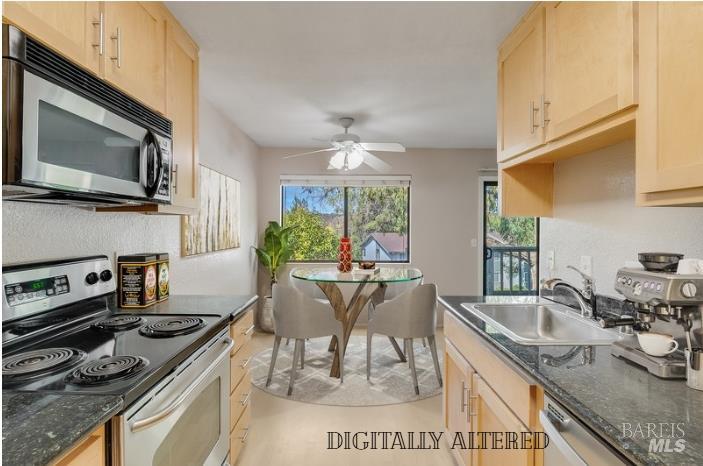 Detail Gallery Image 11 of 44 For 900 Cambridge Dr #104,  Benicia,  CA 94510 - 1 Beds | 1 Baths