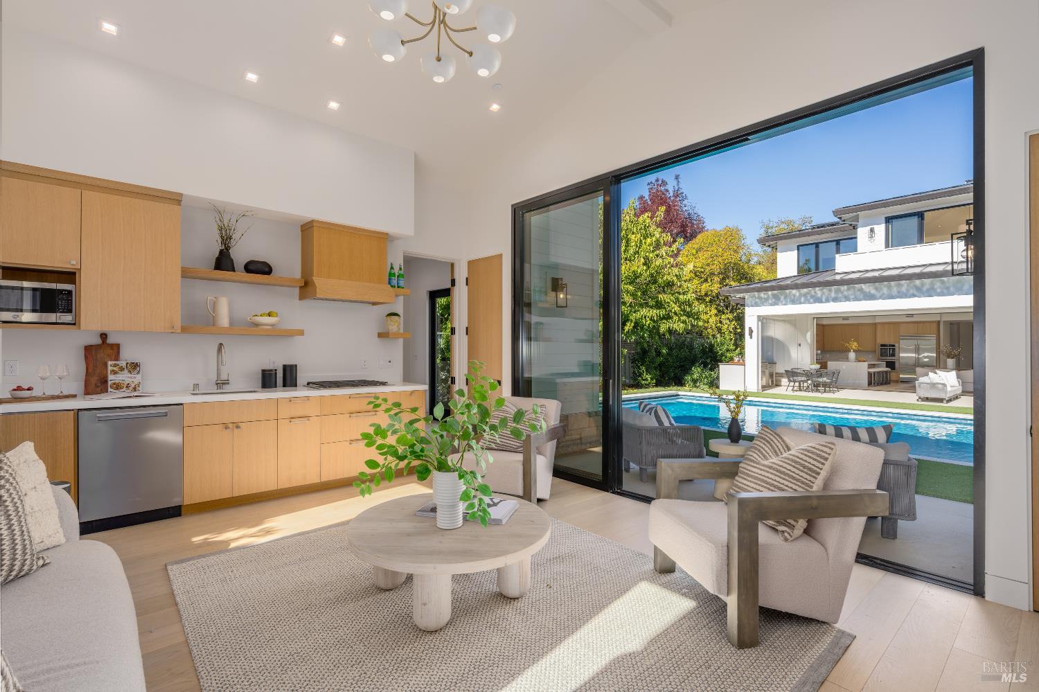 Detail Gallery Image 21 of 30 For 1547 Allyn Ave, Saint Helena,  CA 94574 - 5 Beds | 5 Baths