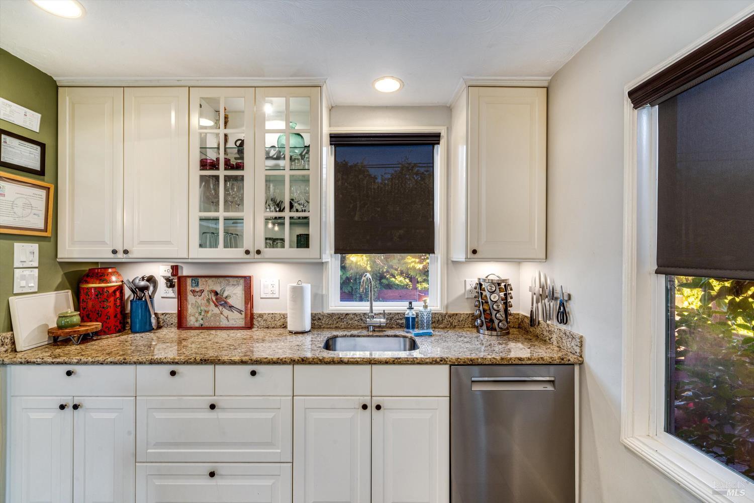 Detail Gallery Image 19 of 45 For 3 Highland Dr, Napa,  CA 94559 - 2 Beds | 1/1 Baths