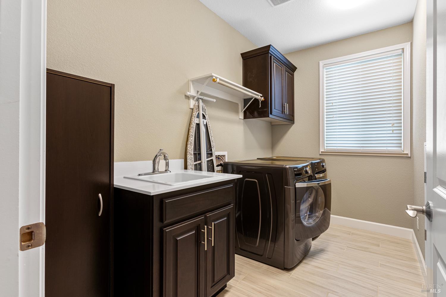 Detail Gallery Image 32 of 42 For 420 Belvedere Dr, Rio Vista,  CA 94571 - 2 Beds | 2 Baths