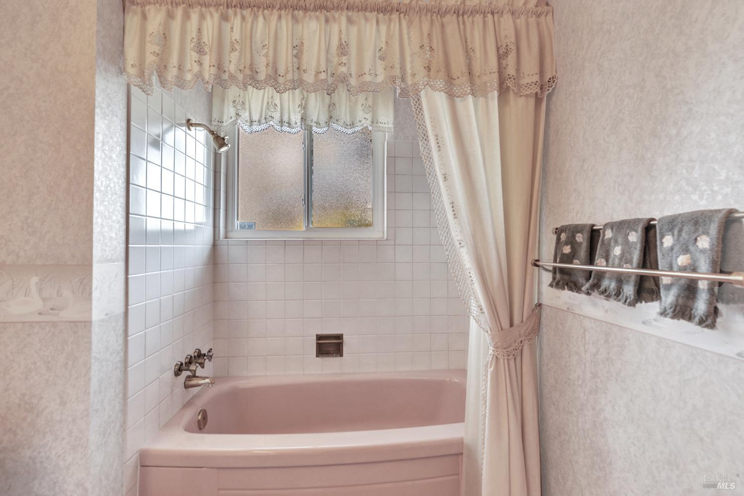 Detail Gallery Image 19 of 58 For 108 Franciscan Dr, Vallejo,  CA 94589 - 3 Beds | 4 Baths