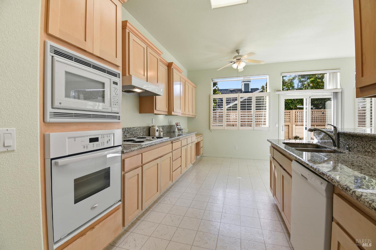 Detail Gallery Image 13 of 35 For 6571 Pine Valley Dr, Santa Rosa,  CA 95409 - 3 Beds | 2 Baths