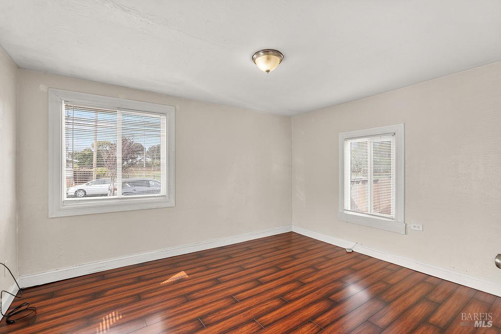 Detail Gallery Image 8 of 27 For 2020 19th St, San Pablo,  CA 94806 - 2 Beds | 1 Baths