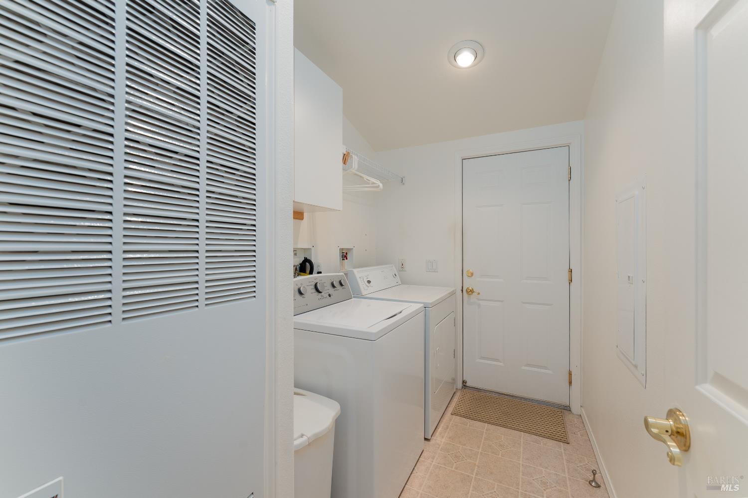 Detail Gallery Image 17 of 28 For 2599 Coyote Rd, Willits,  CA 95490 - 3 Beds | 2 Baths