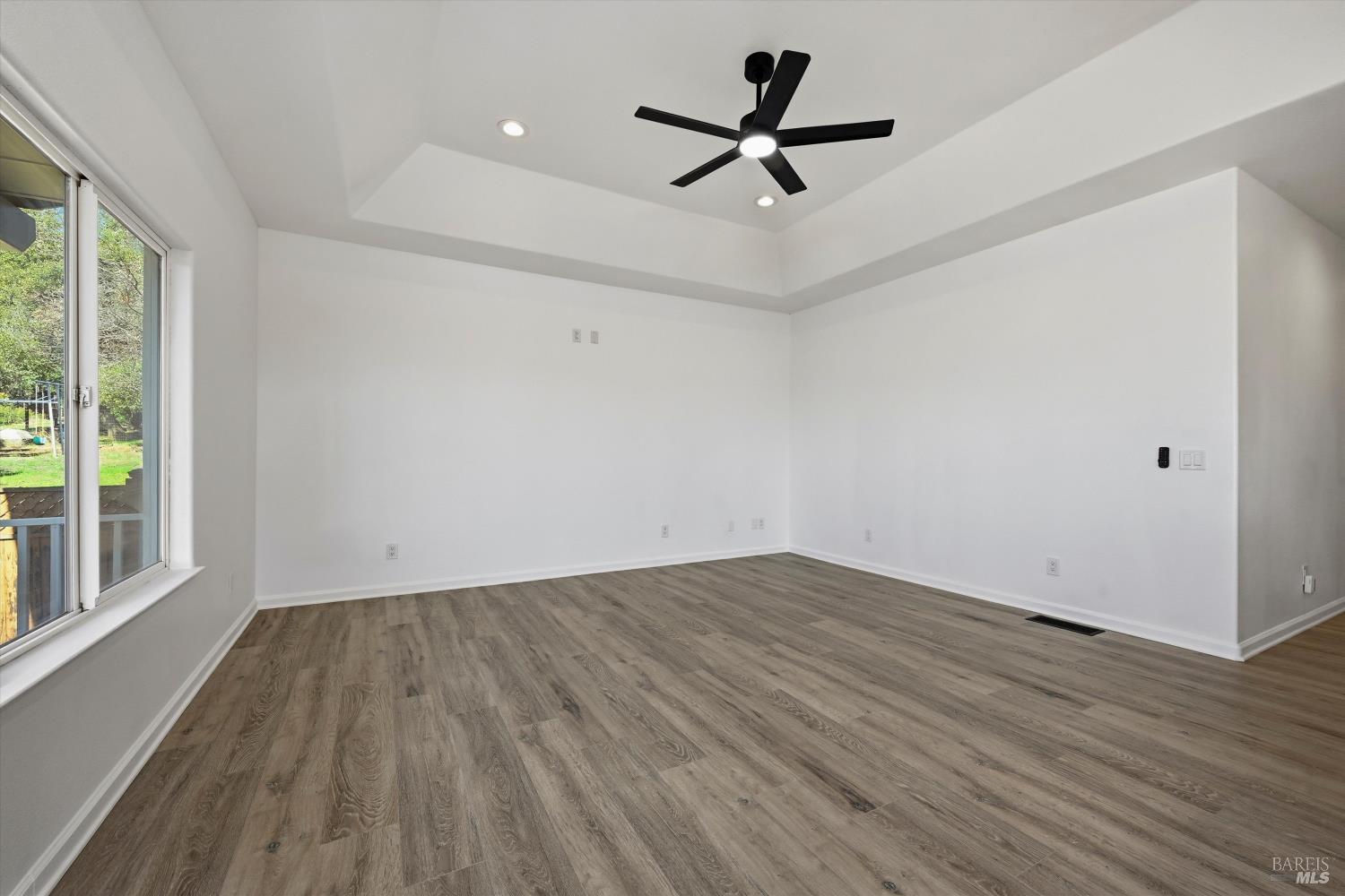 Detail Gallery Image 26 of 36 For 19285 Ravenhill Rd, Hidden Valley Lake,  CA 95467 - 4 Beds | 2/1 Baths