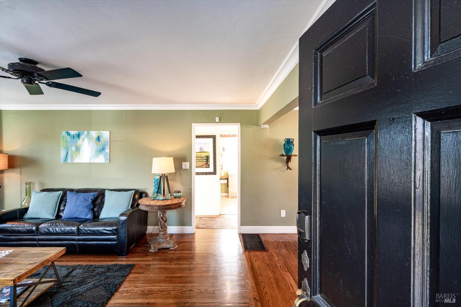 Detail Gallery Image 3 of 45 For 3 Highland Dr, Napa,  CA 94559 - 2 Beds | 1/1 Baths