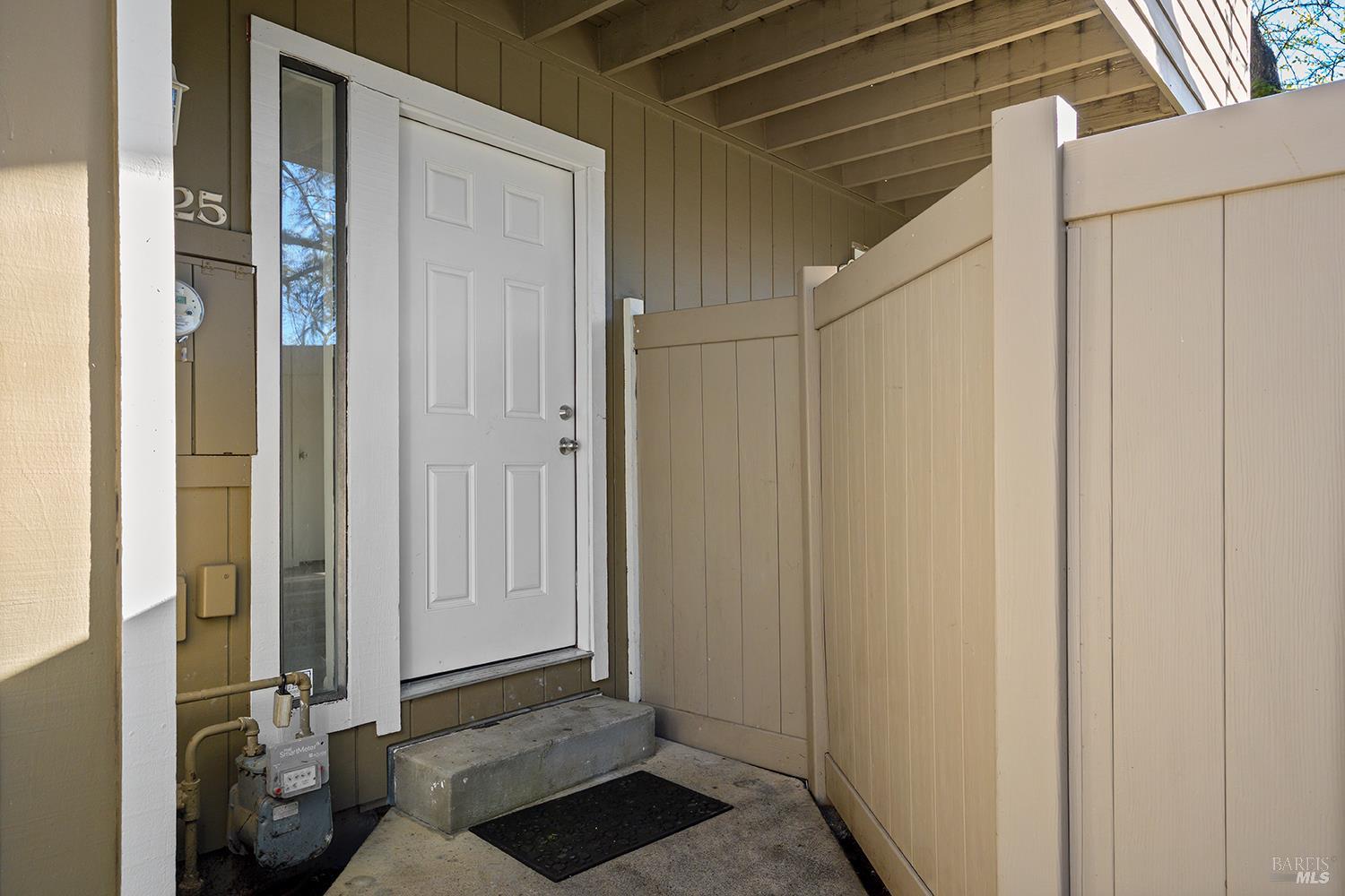 Detail Gallery Image 28 of 30 For 2125 W Steele Ln, Santa Rosa,  CA 95403 - 2 Beds | 1/1 Baths