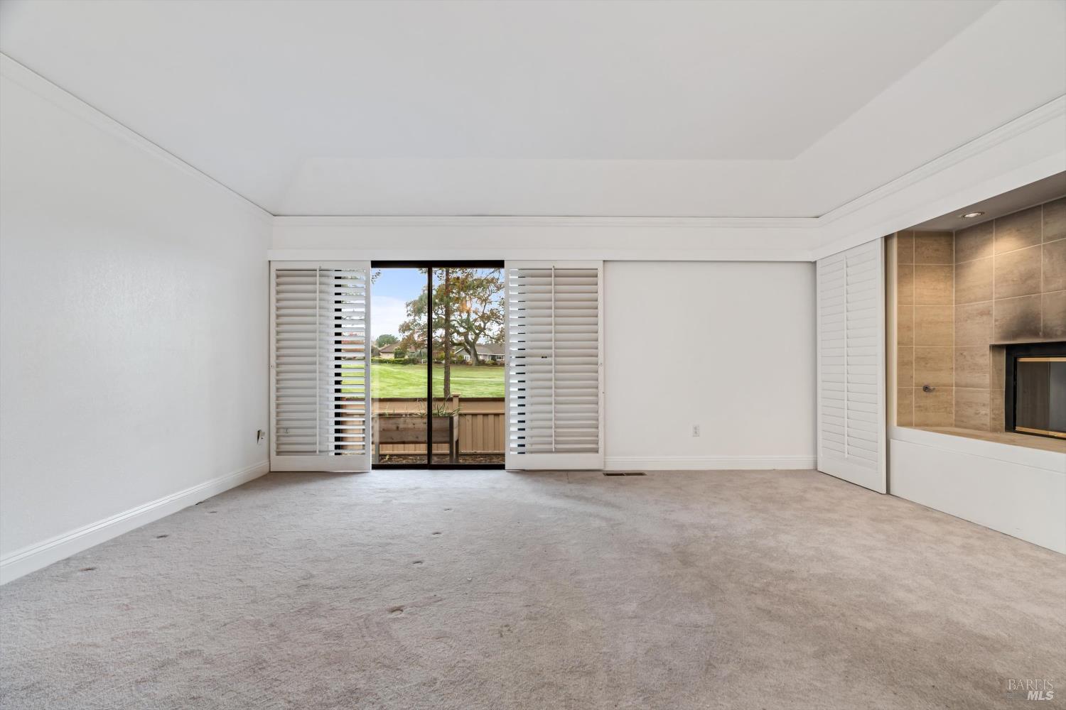 Detail Gallery Image 22 of 38 For 326 Singing Brook Cir, Santa Rosa,  CA 95409 - 2 Beds | 2 Baths