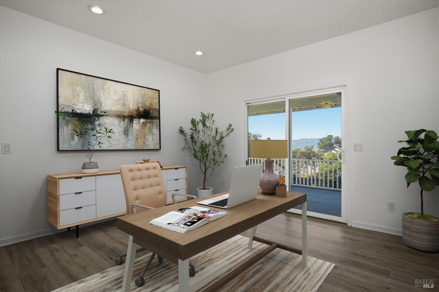 Detail Gallery Image 15 of 36 For 19285 Ravenhill Rd, Hidden Valley Lake,  CA 95467 - 4 Beds | 2/1 Baths