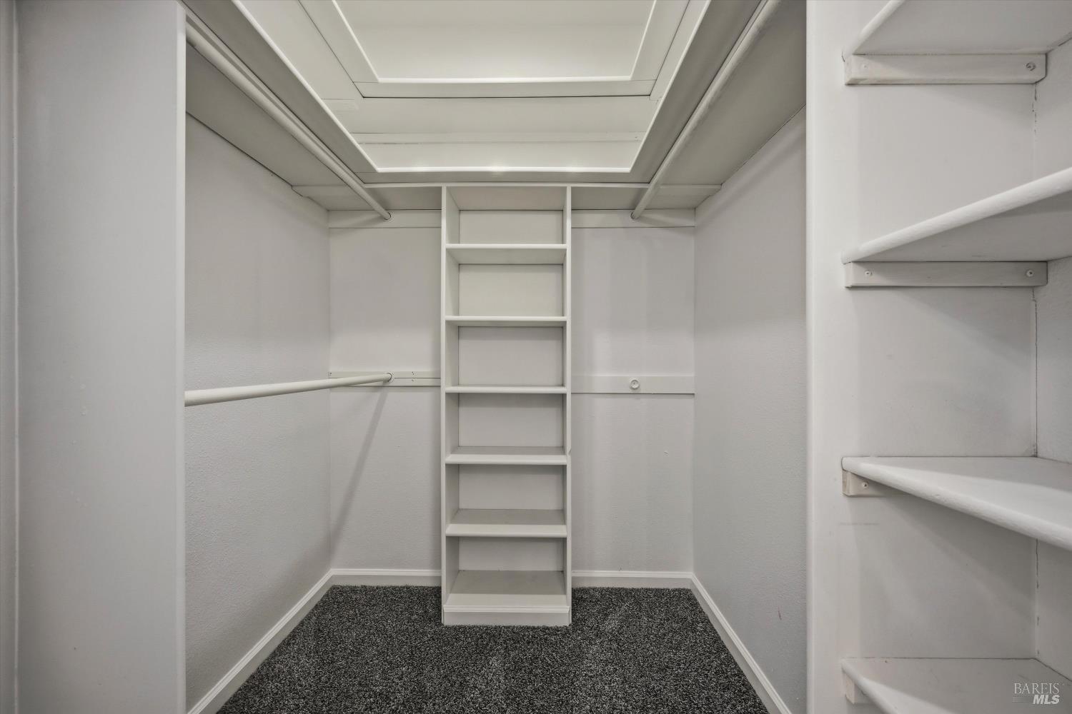 Detail Gallery Image 13 of 36 For 19285 Ravenhill Rd, Hidden Valley Lake,  CA 95467 - 4 Beds | 2/1 Baths