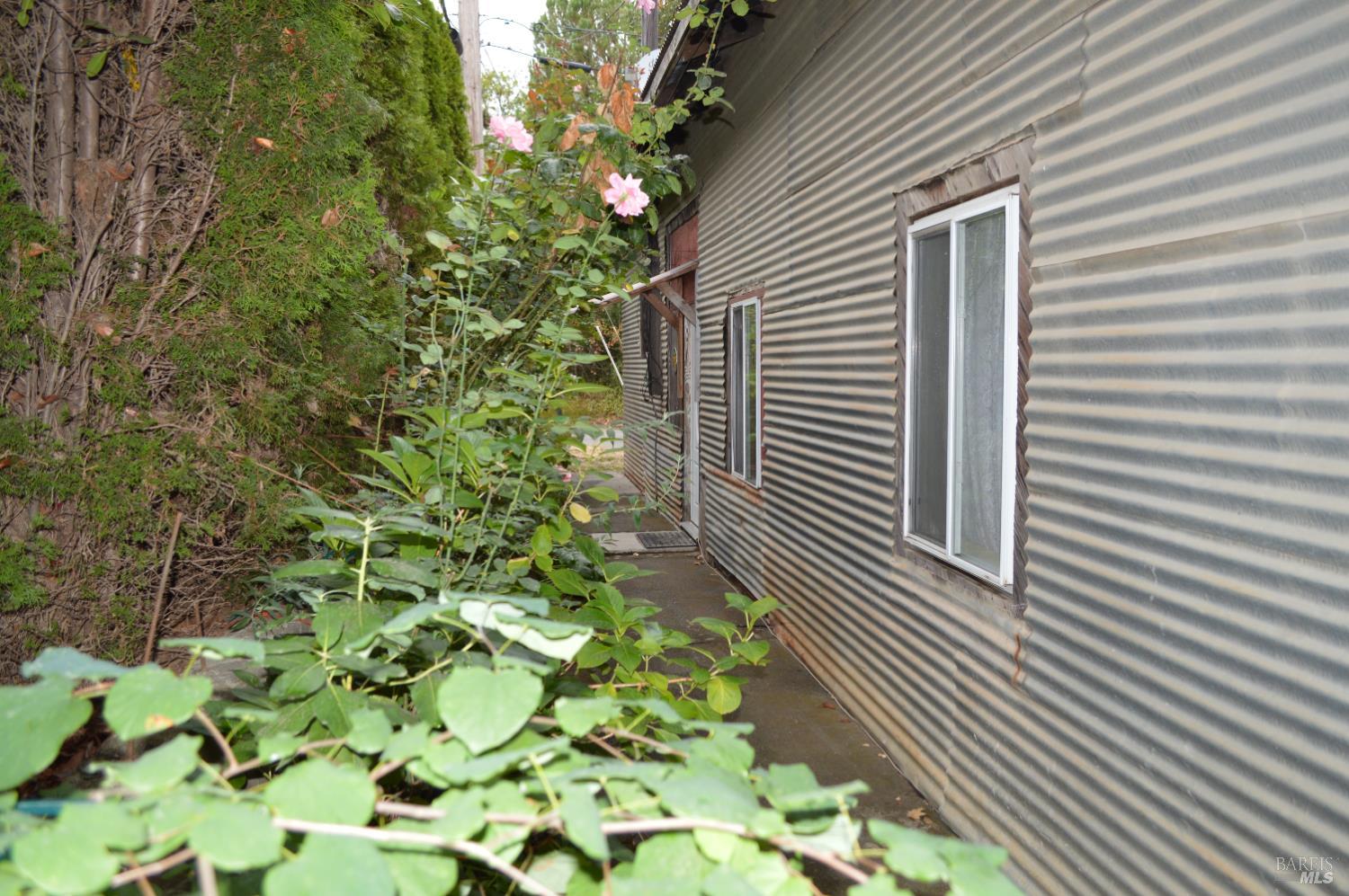 Detail Gallery Image 12 of 30 For 230 Shell Ln, Willits,  CA 95490 - – Beds | – Baths