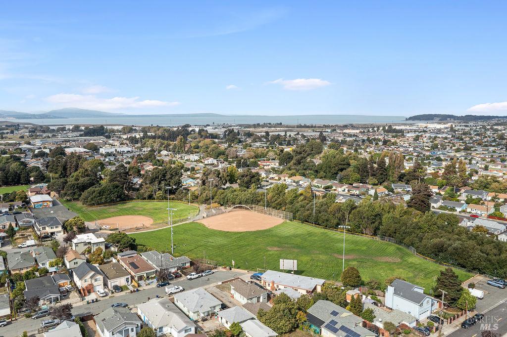 Detail Gallery Image 25 of 27 For 2020 19th St, San Pablo,  CA 94806 - 2 Beds | 1 Baths