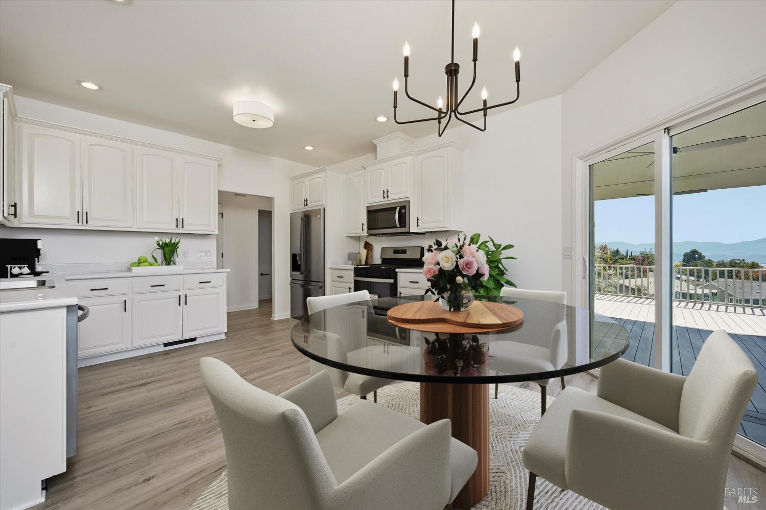 Detail Gallery Image 23 of 36 For 19285 Ravenhill Rd, Hidden Valley Lake,  CA 95467 - 4 Beds | 2/1 Baths