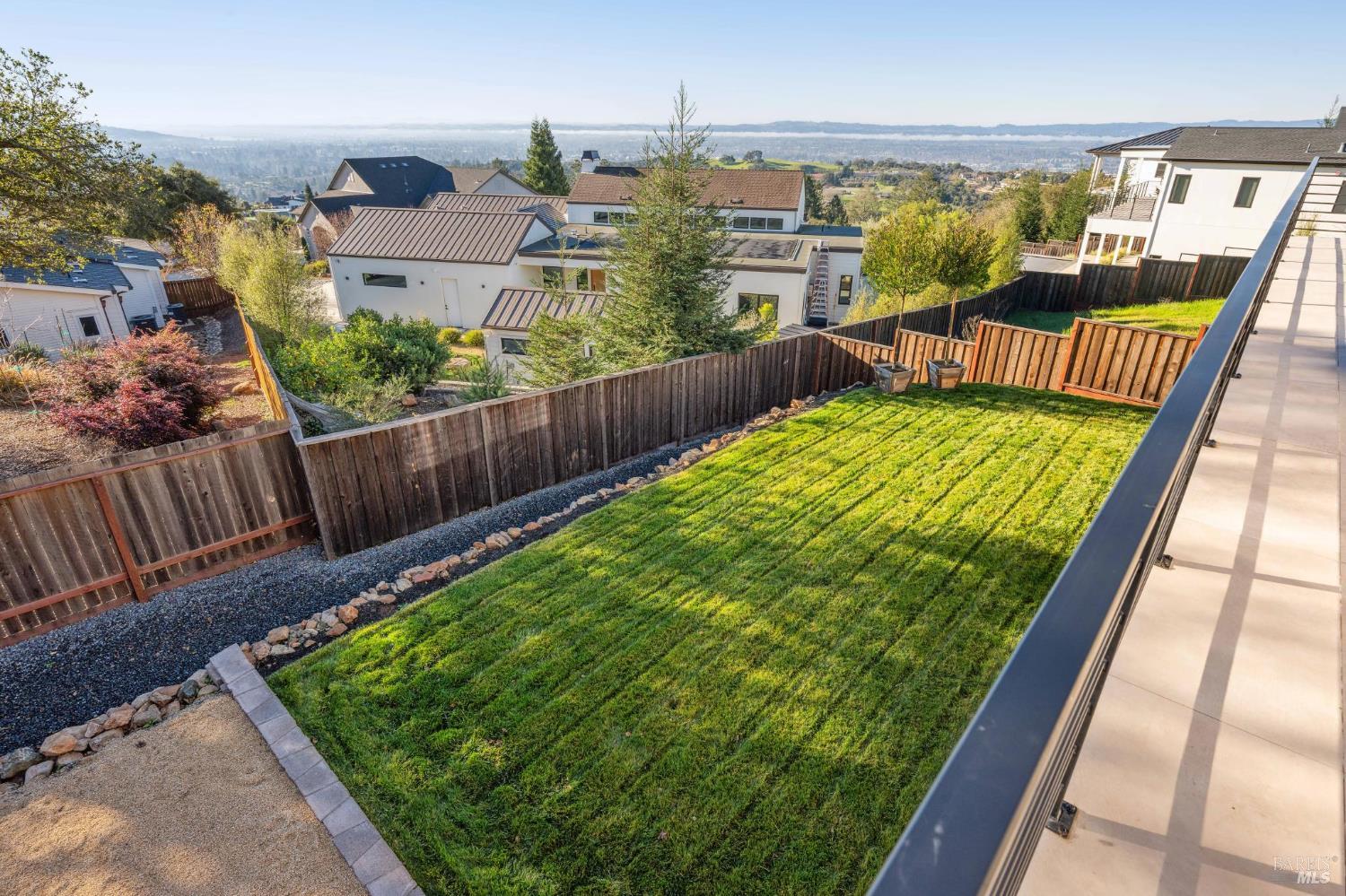 Detail Gallery Image 22 of 71 For 2156 Wedgewood Way, Santa Rosa,  CA 95404 - 4 Beds | 4/1 Baths