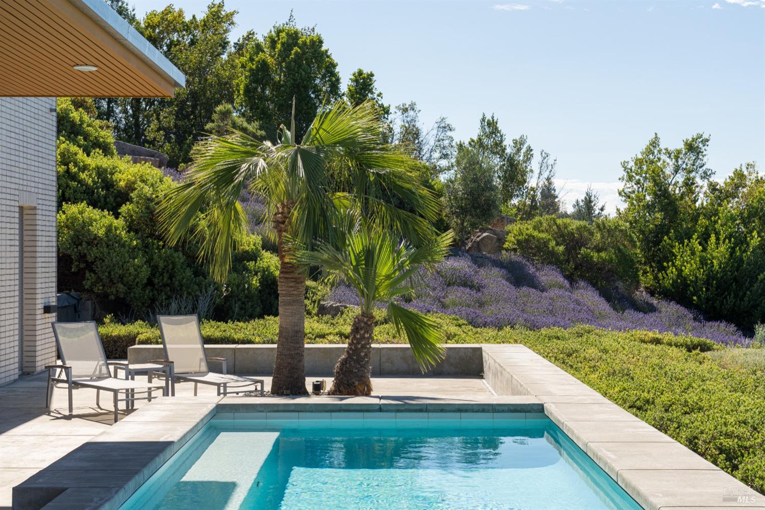 Detail Gallery Image 5 of 33 For 2947 Cavedale Rd, Glen Ellen,  CA 95442 - 3 Beds | 3/1 Baths