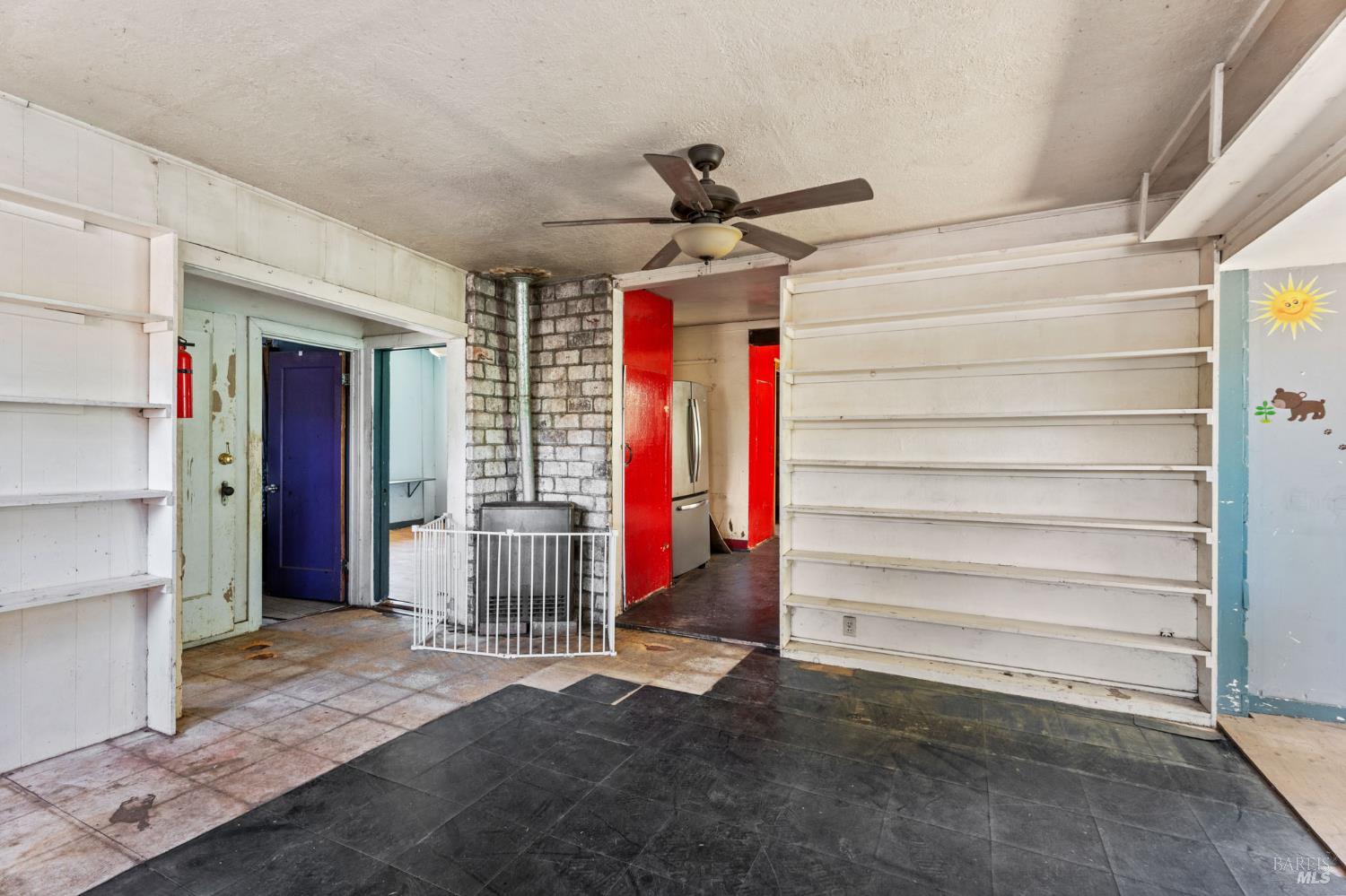 Detail Gallery Image 9 of 25 For 454 Della Ave, Willits,  CA 95490 - 3 Beds | 1/1 Baths