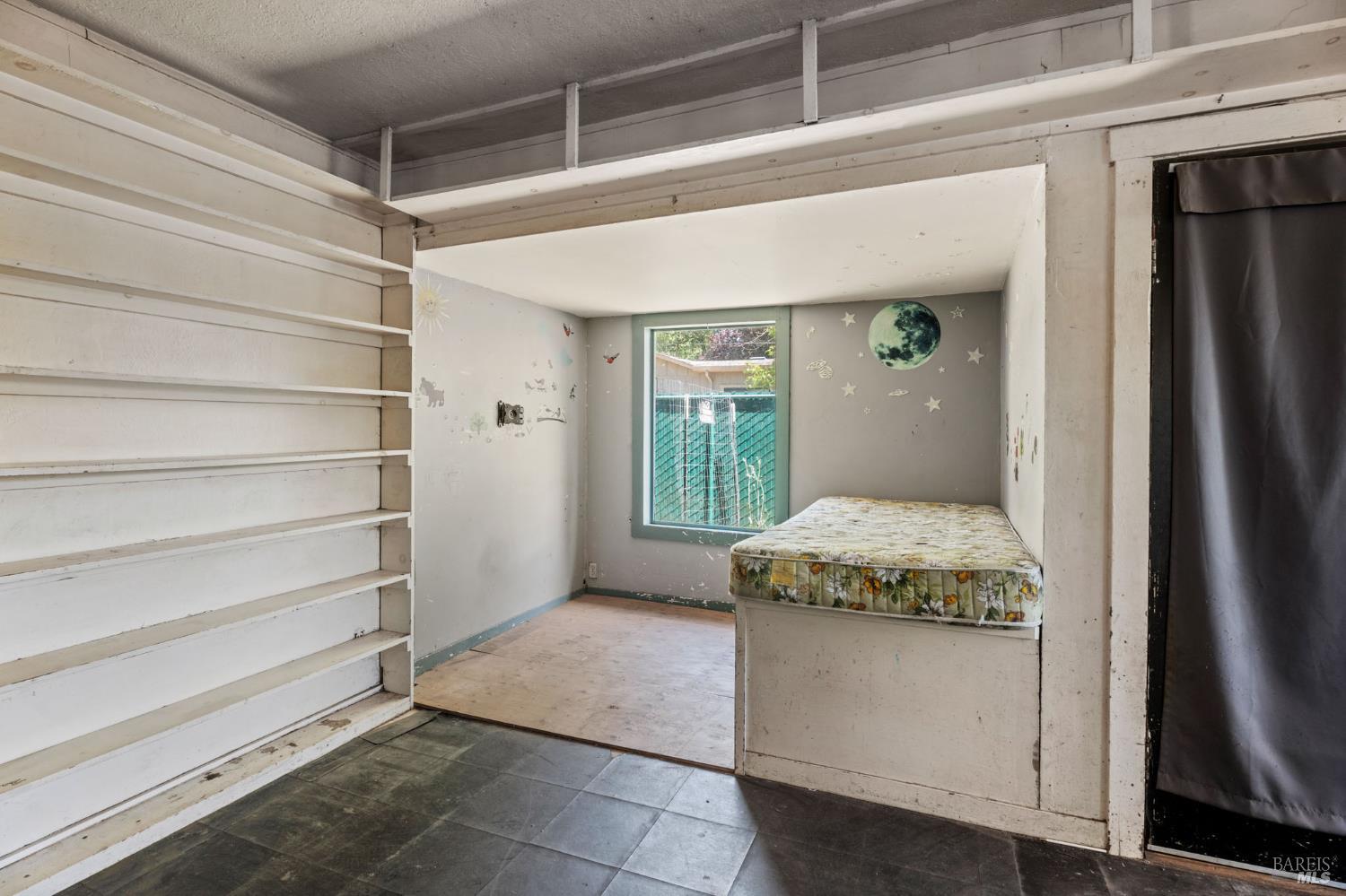 Detail Gallery Image 8 of 25 For 454 Della Ave, Willits,  CA 95490 - 3 Beds | 1/1 Baths