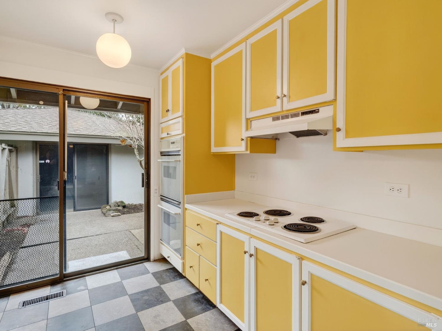 Detail Gallery Image 12 of 46 For 113 Bonnie Brook Dr, Napa,  CA 94558 - 2 Beds | 2 Baths