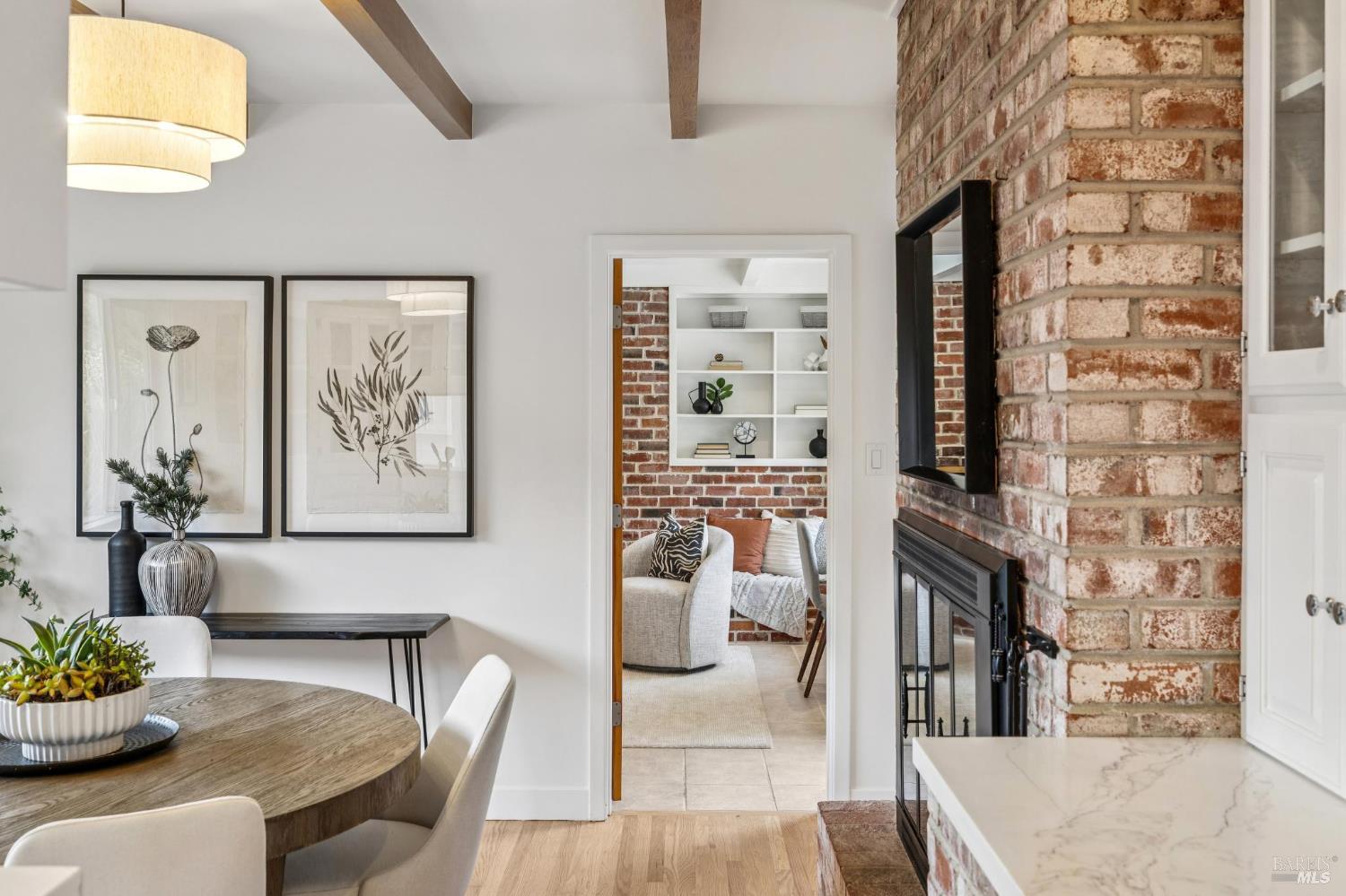 Detail Gallery Image 21 of 74 For 55 Las Casas Dr, San Rafael,  CA 94901 - 3 Beds | 2/1 Baths