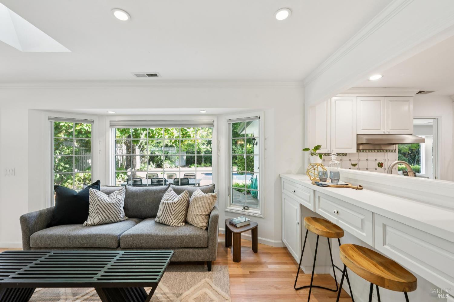 Detail Gallery Image 18 of 31 For 49 Don Timoteo Ct, Sonoma,  CA 95476 - 3 Beds | 3 Baths