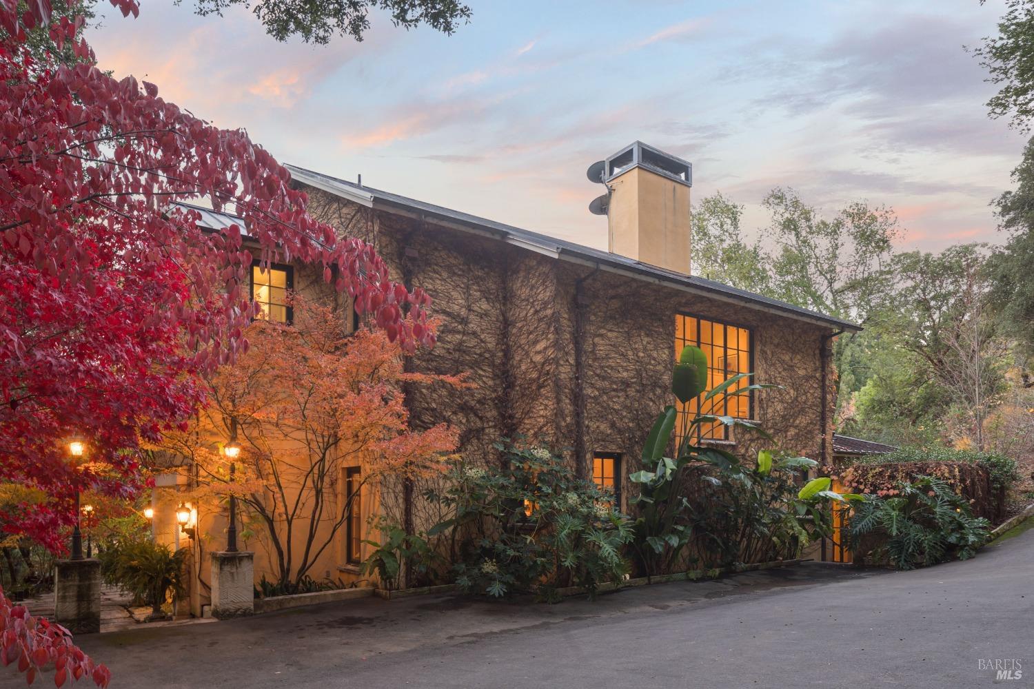 Detail Gallery Image 22 of 37 For 18730 Canyon Rd, Sonoma,  CA 95476 - 4 Beds | 4/1 Baths