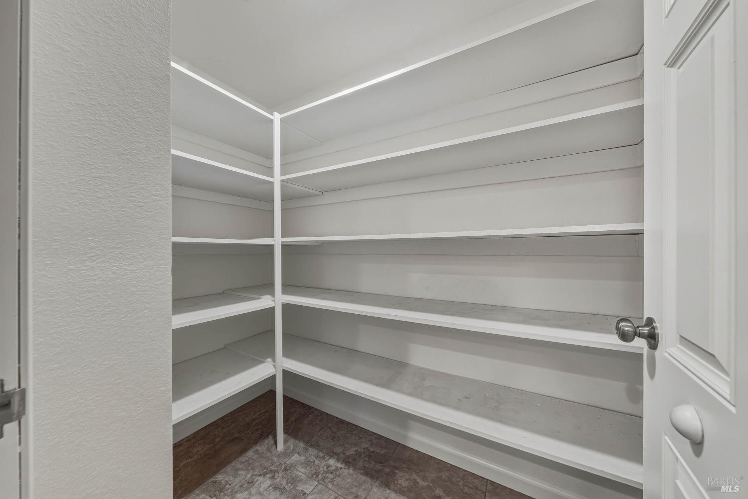 Detail Gallery Image 17 of 63 For 5585 Sunrise Dr, Kelseyville,  CA 95451 - 5 Beds | 2 Baths