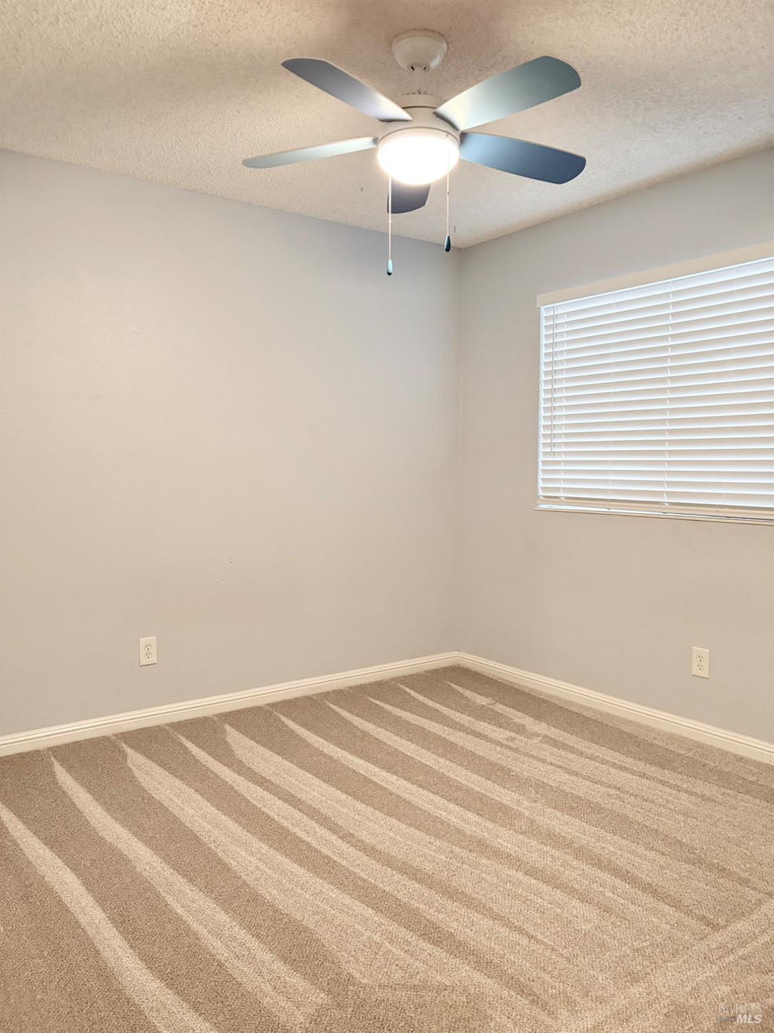 Detail Gallery Image 20 of 32 For 107 Freedom Ct, Vacaville,  CA 95687 - 3 Beds | 2/1 Baths