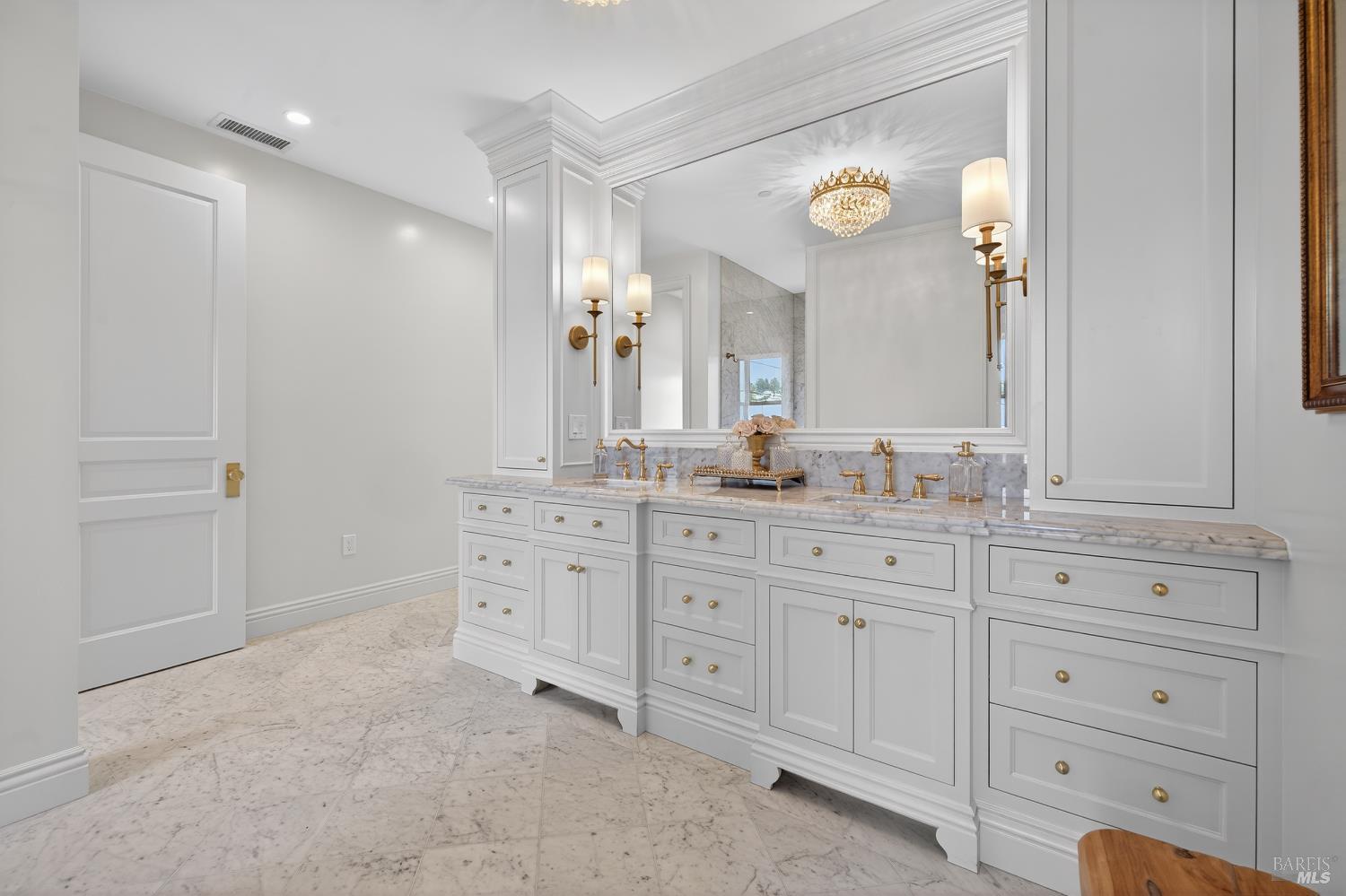 Detail Gallery Image 24 of 56 For 3724 Lakebriar Pl, Santa Rosa,  CA 95403 - 5 Beds | 4 Baths