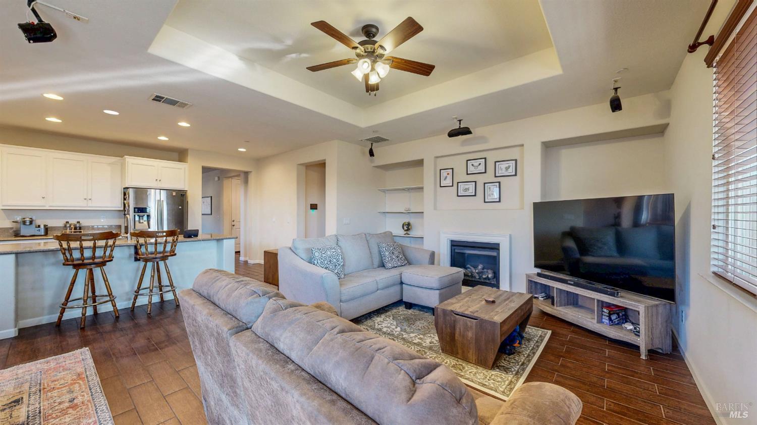 Detail Gallery Image 15 of 55 For 3826 Danbury Way, Fairfield,  CA 94533 - 5 Beds | 3/1 Baths