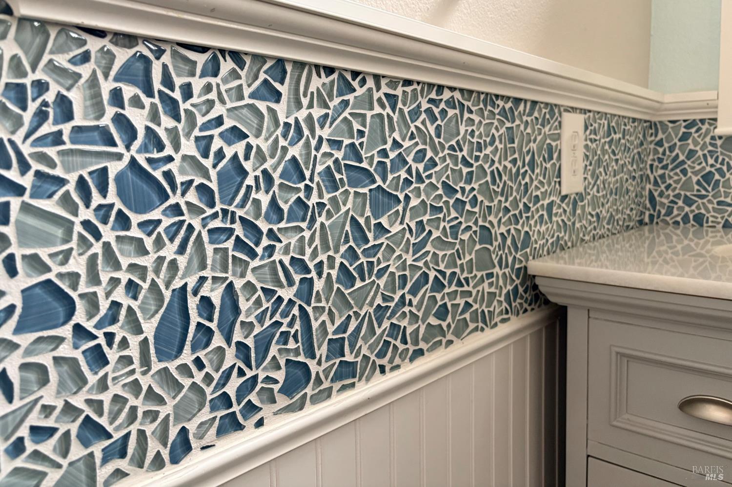 Detail Gallery Image 14 of 32 For 107 Freedom Ct, Vacaville,  CA 95687 - 3 Beds | 2/1 Baths