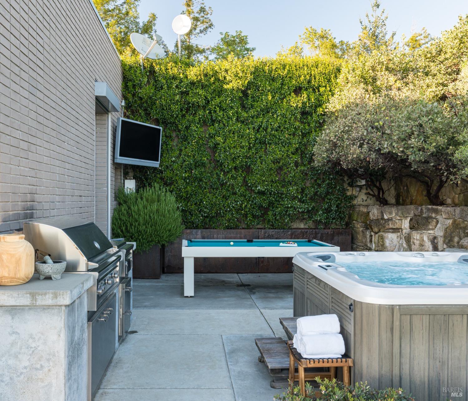 Detail Gallery Image 28 of 33 For 2947 Cavedale Rd, Glen Ellen,  CA 95442 - 3 Beds | 3/1 Baths