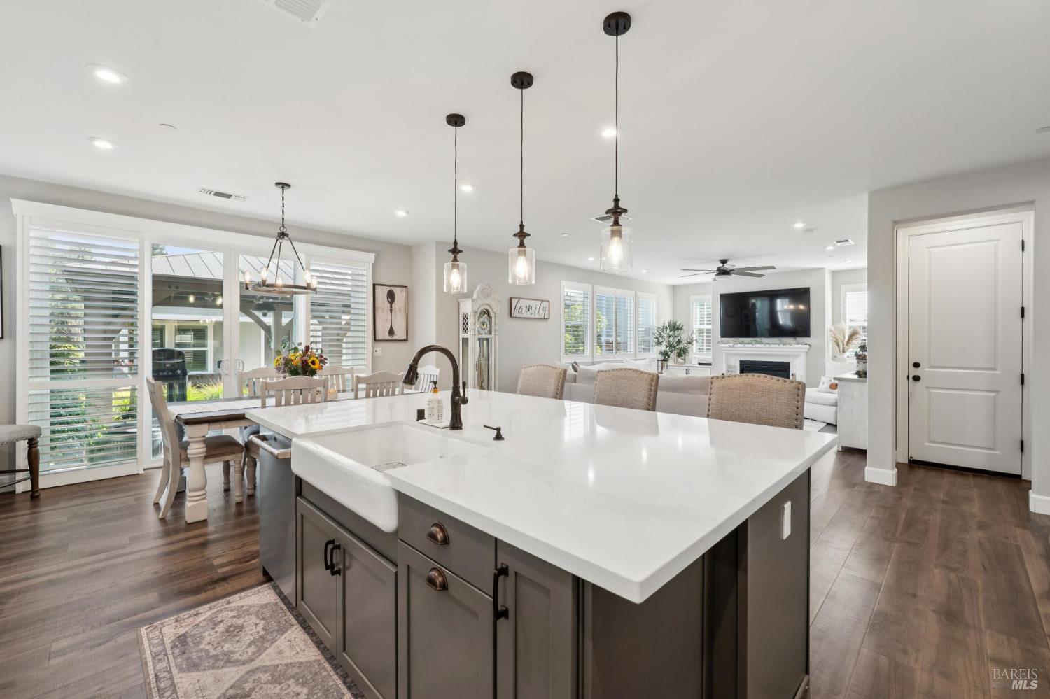 Detail Gallery Image 24 of 79 For 95 Jagla St, Cotati,  CA 94931 - 4 Beds | 4 Baths