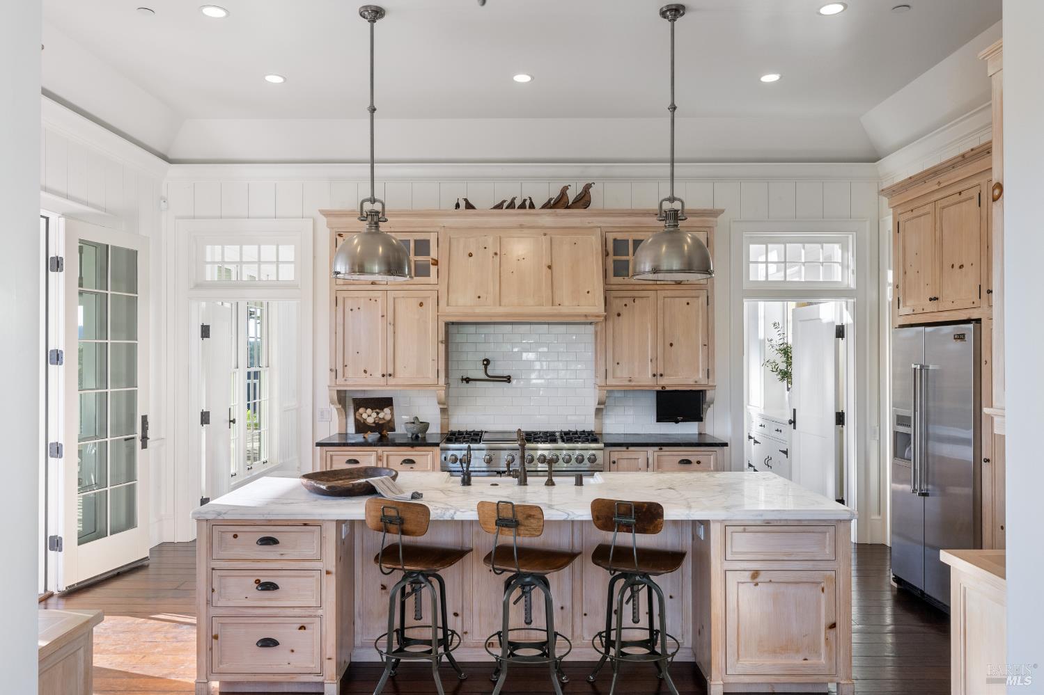 Detail Gallery Image 9 of 41 For 2220 Warm Springs Rd, Glen Ellen,  CA 95442 - 4 Beds | 4/1 Baths