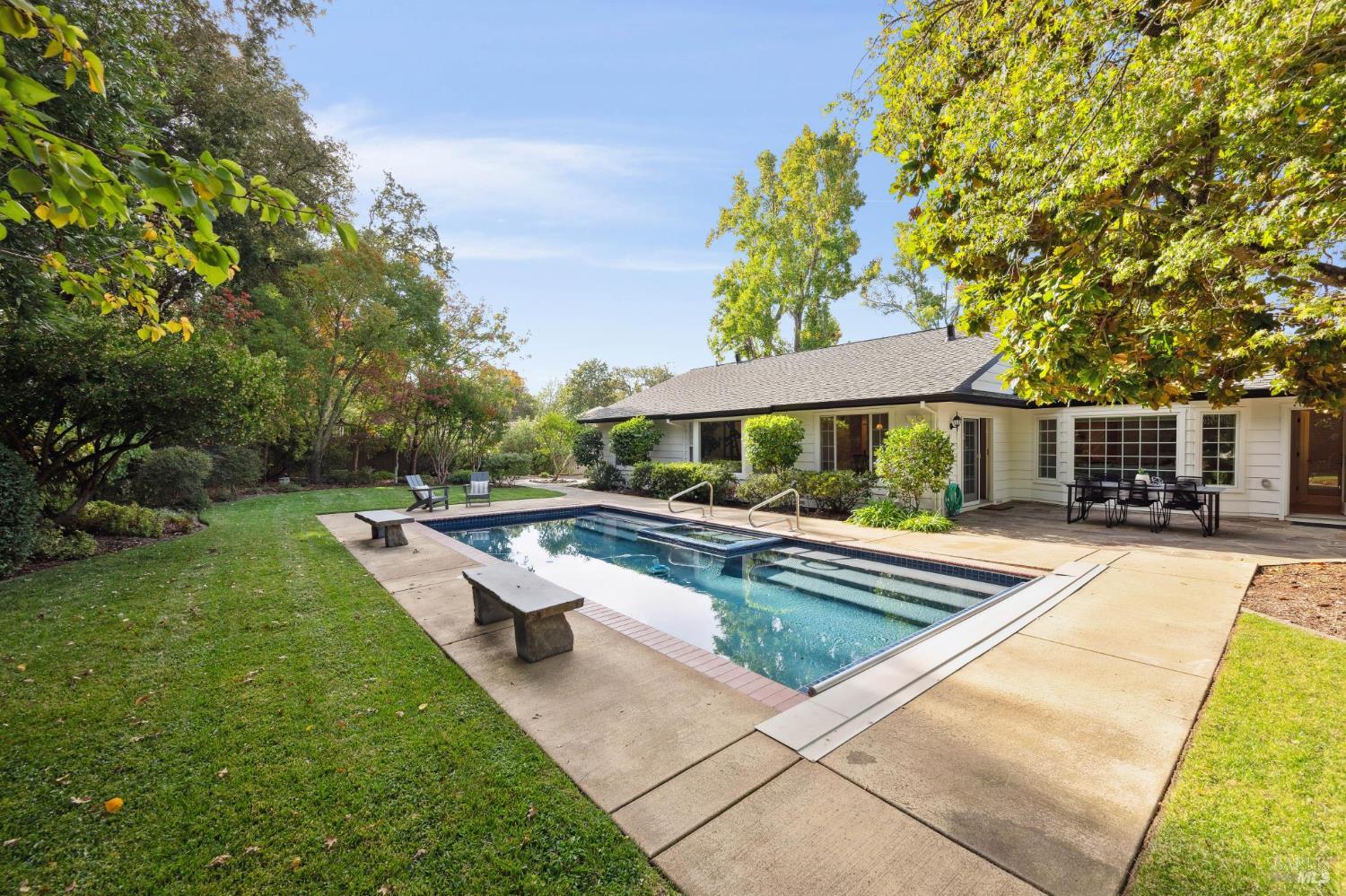 Detail Gallery Image 28 of 31 For 49 Don Timoteo Ct, Sonoma,  CA 95476 - 3 Beds | 3 Baths