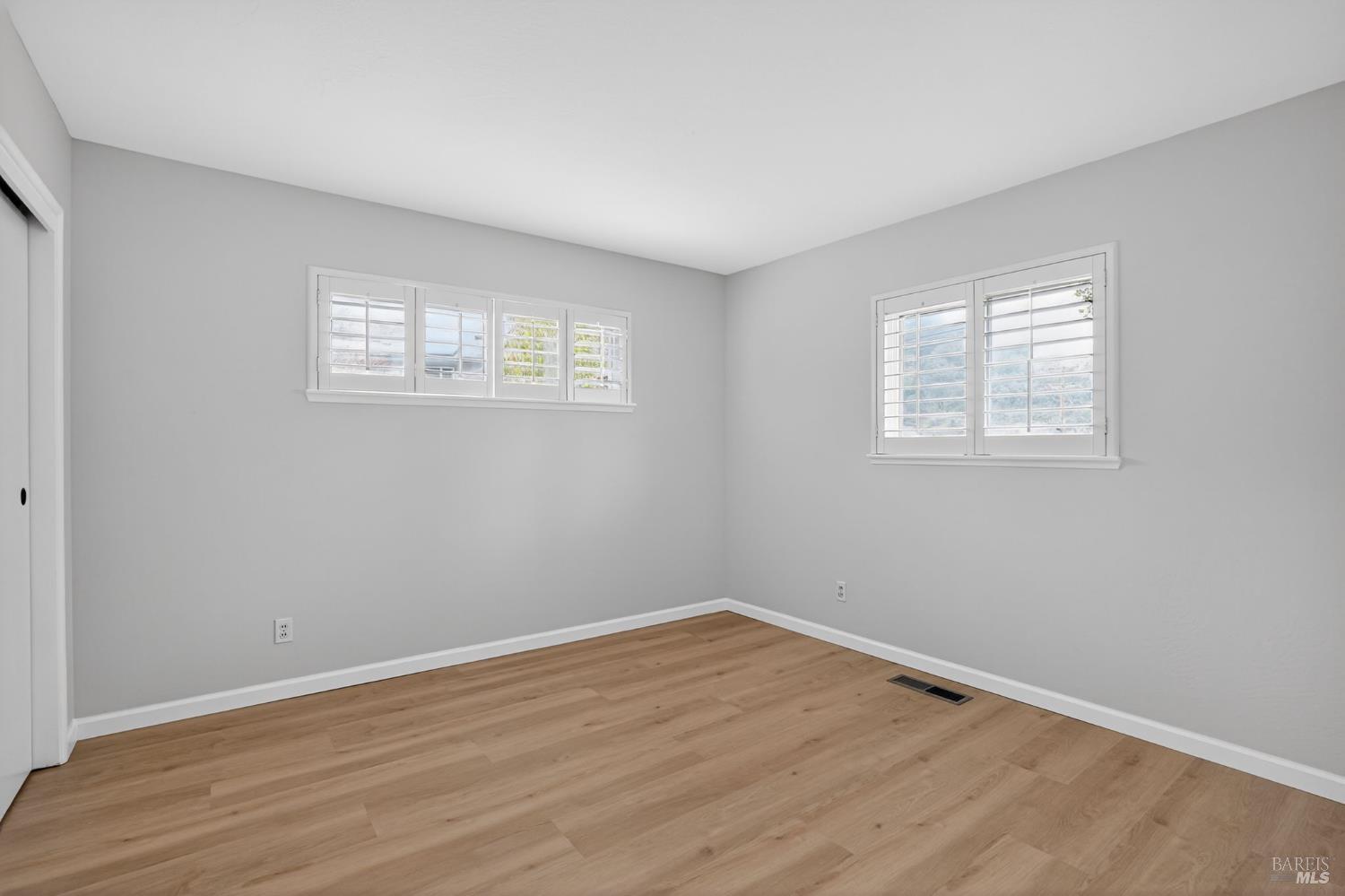 Detail Gallery Image 10 of 31 For 920 Calle Paseo Unkn, Novato,  CA 94949 - 3 Beds | 2 Baths