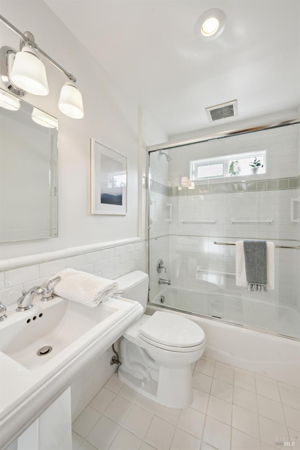 Detail Gallery Image 23 of 31 For 49 Don Timoteo Ct, Sonoma,  CA 95476 - 3 Beds | 3 Baths