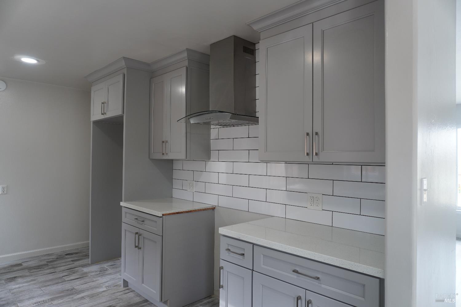 Detail Gallery Image 11 of 30 For 1115 Sereno Dr, Vallejo,  CA 94589 - 3 Beds | 2 Baths