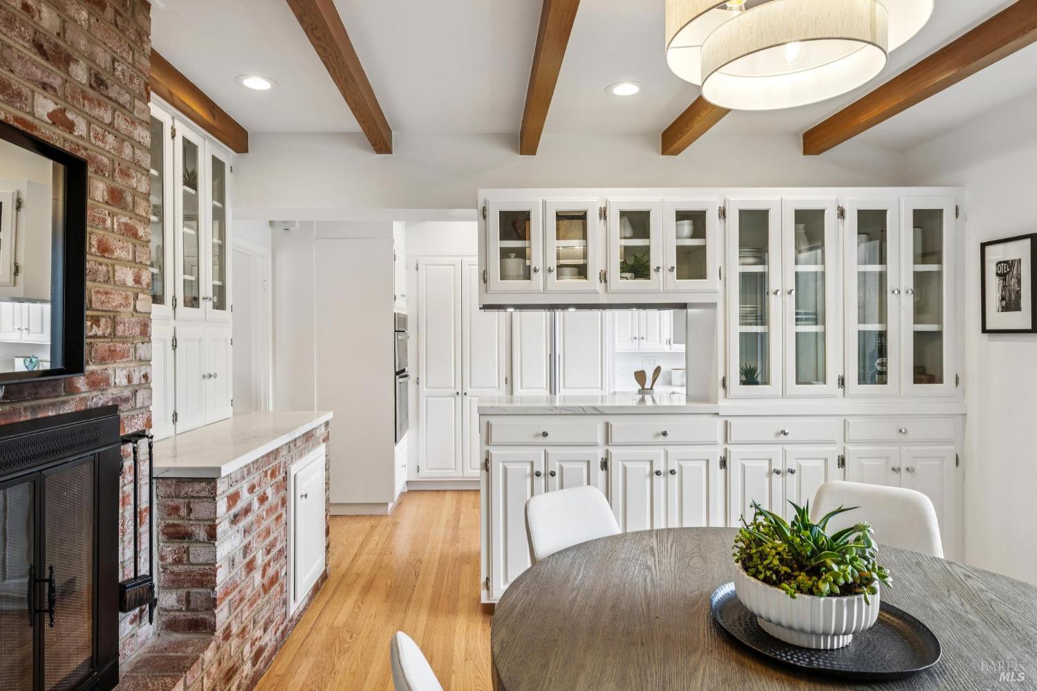 Detail Gallery Image 15 of 74 For 55 Las Casas Dr, San Rafael,  CA 94901 - 3 Beds | 2/1 Baths