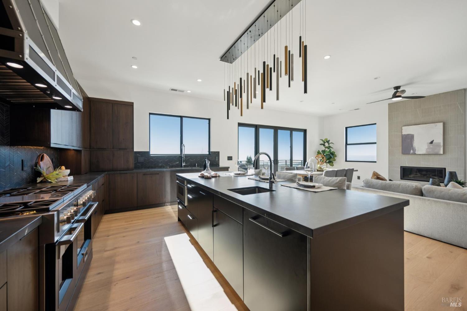 Detail Gallery Image 30 of 71 For 2156 Wedgewood Way, Santa Rosa,  CA 95404 - 4 Beds | 4/1 Baths