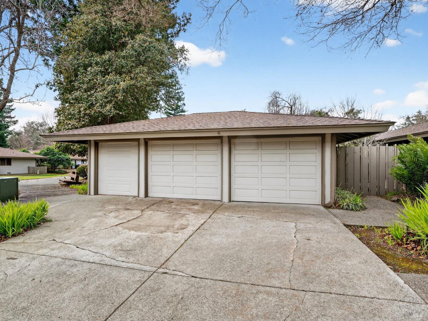 Detail Gallery Image 44 of 46 For 113 Bonnie Brook Dr, Napa,  CA 94558 - 2 Beds | 2 Baths