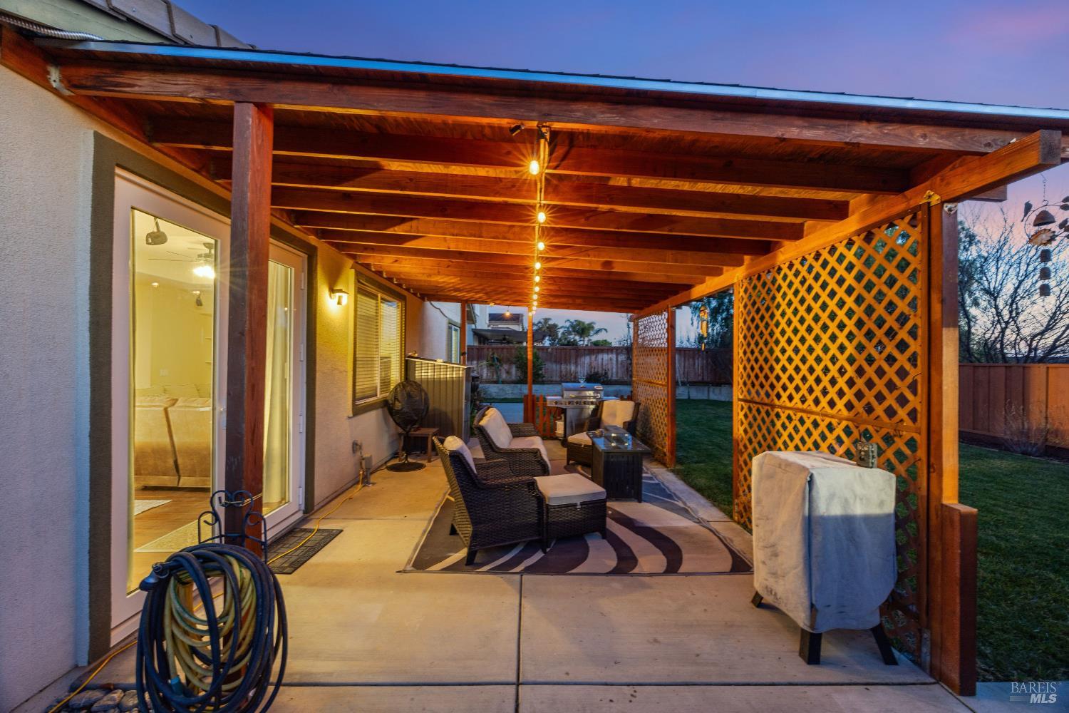 Detail Gallery Image 40 of 55 For 3826 Danbury Way, Fairfield,  CA 94533 - 5 Beds | 3/1 Baths