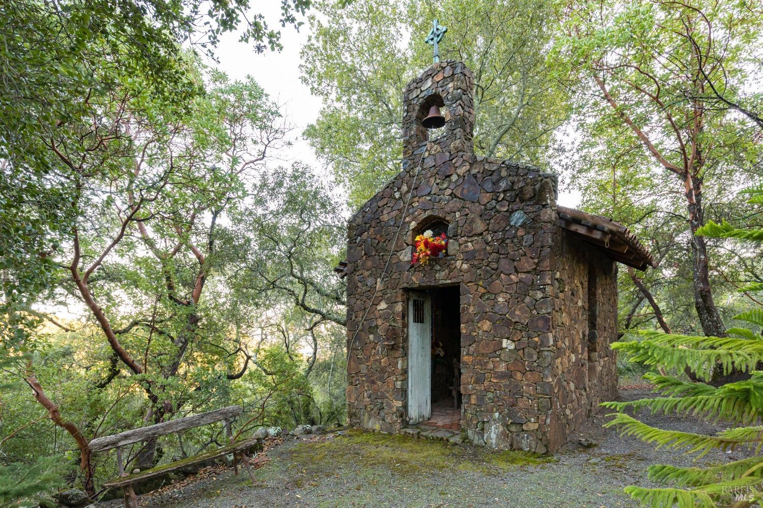 Detail Gallery Image 34 of 37 For 18730 Canyon Rd, Sonoma,  CA 95476 - 4 Beds | 4/1 Baths